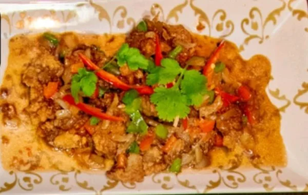 DEEP FRIED FISH WITH CHILLI GARLIC SAUCE-PESTE PREJIT CU SOS PICANT DE USTUROIR-dl